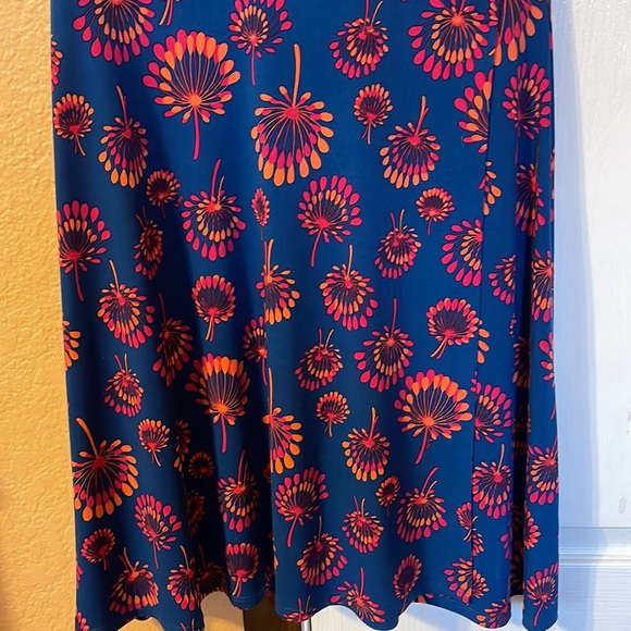 Flower Pattern Collared Dress - Picture 3 of 6